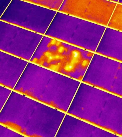 inspection panneaux photovoltaïque à Bourges dans le Cher 18